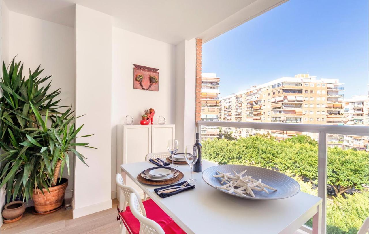 3 Bedroom Beautiful Apartment In Málaga Dış mekan fotoğraf